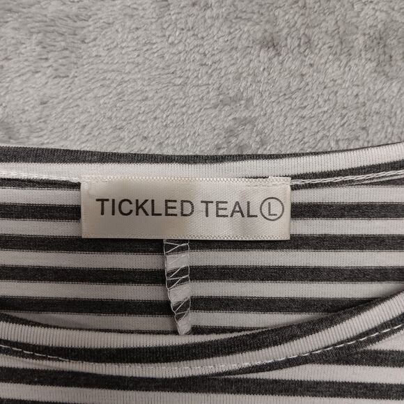 Tickled Teal Blouse Woman’s Sz L Dark Gray & White Striped Short Ruffle Sleeves - Picture 2 of 8
